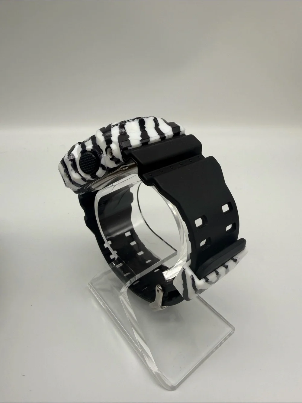 Casio G-Shock GA-700SK Custom B&W Art Watch
